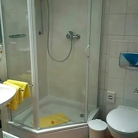 Отель Akzent Strandhalle Шлезвиг